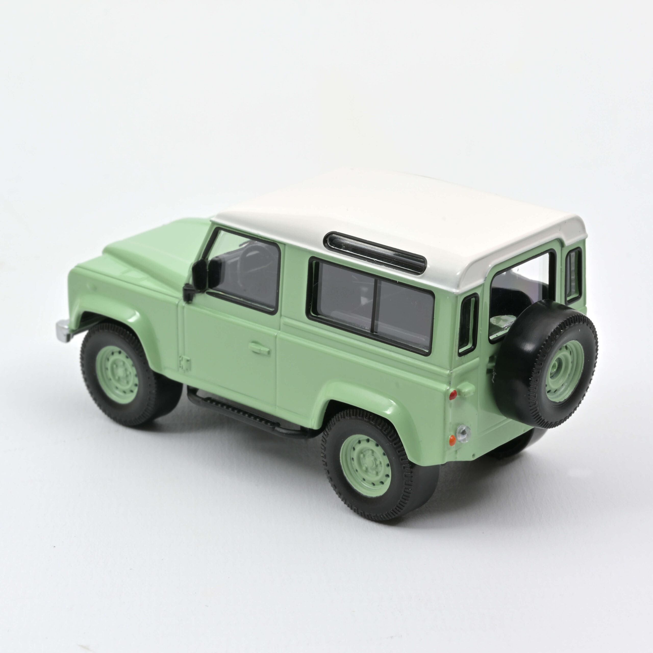 Land Rover Defender 1995 - Green & White - Slika 7