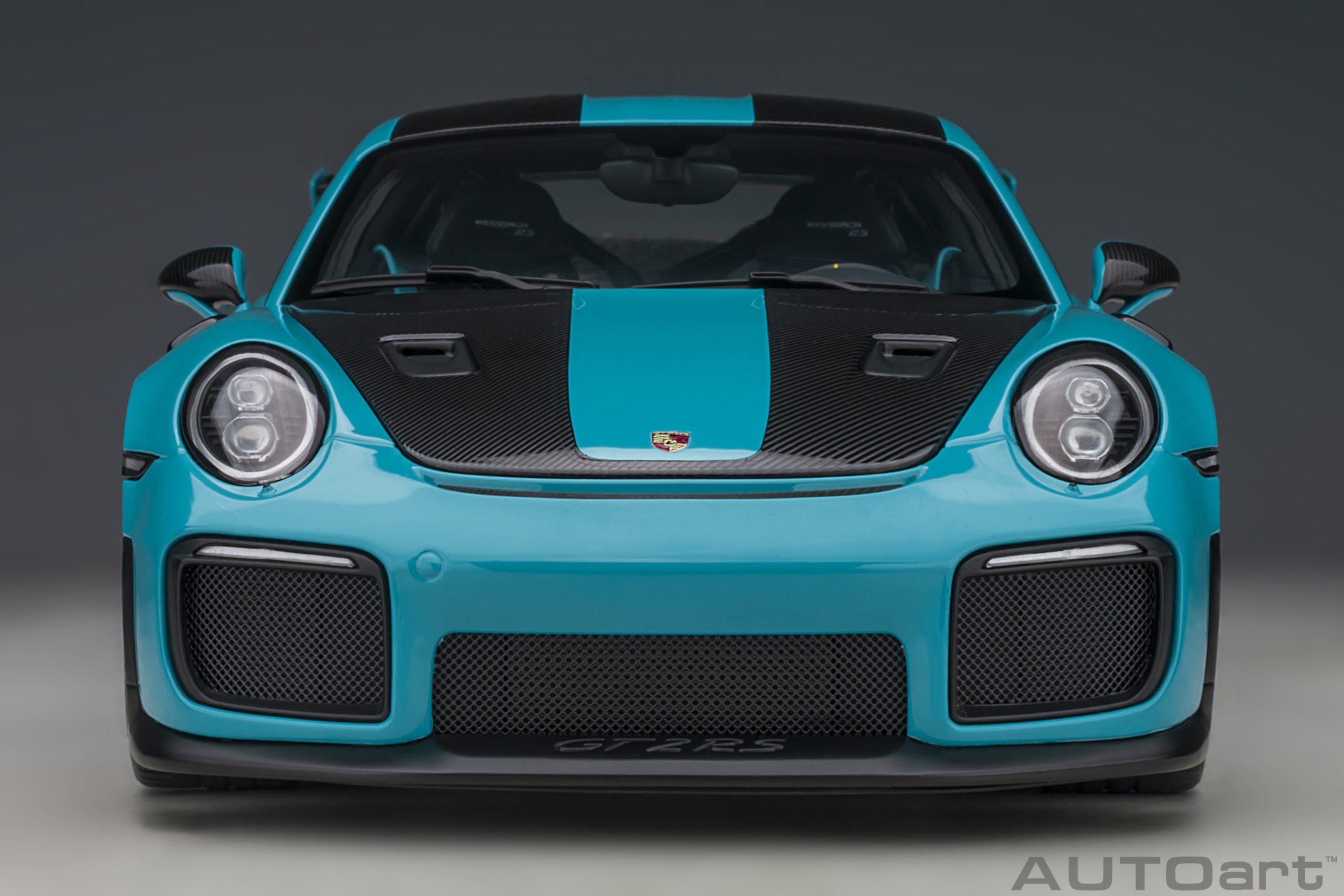 Porsche 911 (991.2) GT2RS 2017 Weissach Package (miami blue) Magnesium alloy wheels Satin White Gold Metallic - Slika 6
