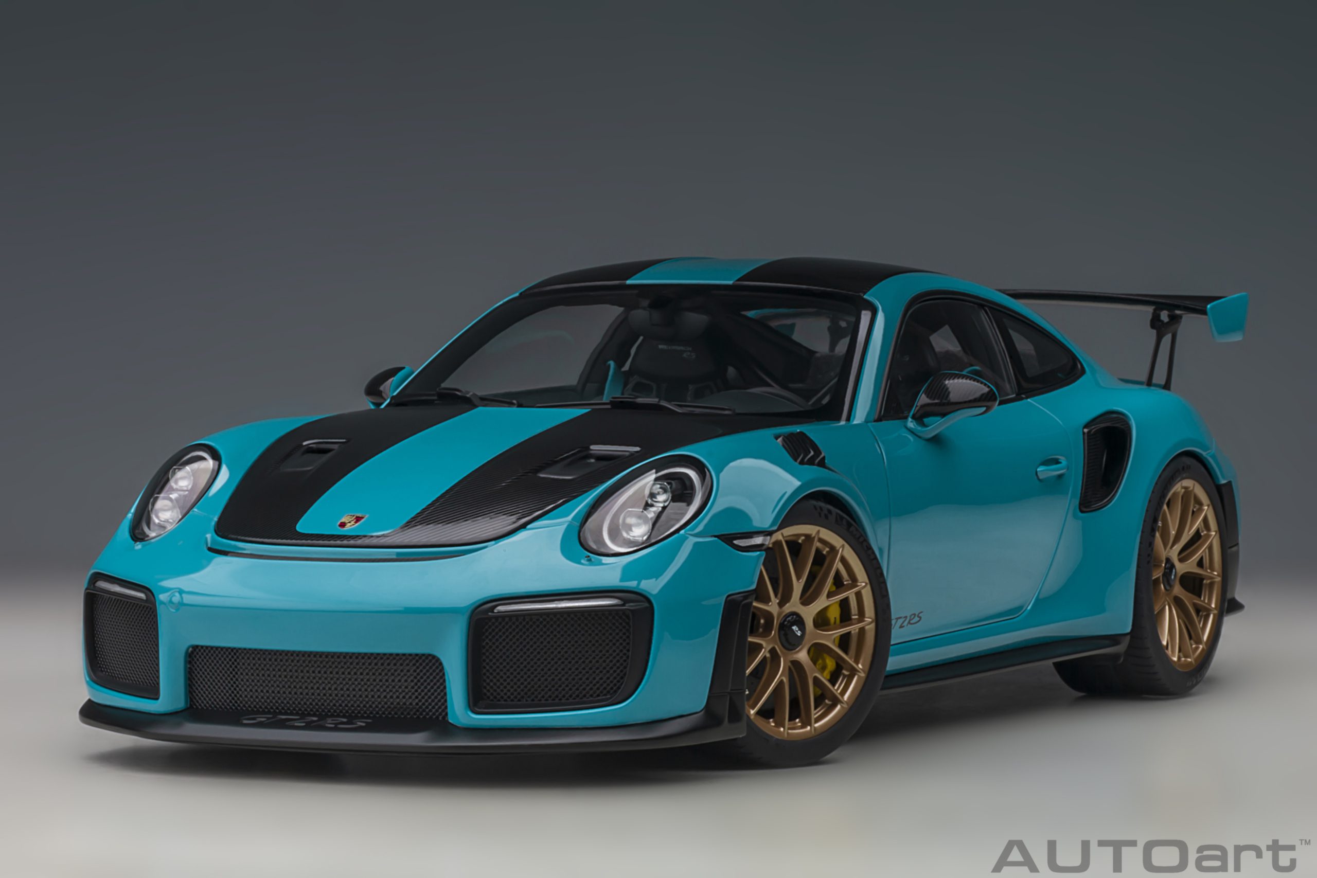 Porsche 911 (991.2) GT2RS 2017 Weissach Package (miami blue) Magnesium alloy wheels Satin White Gold Metallic - Slika 13