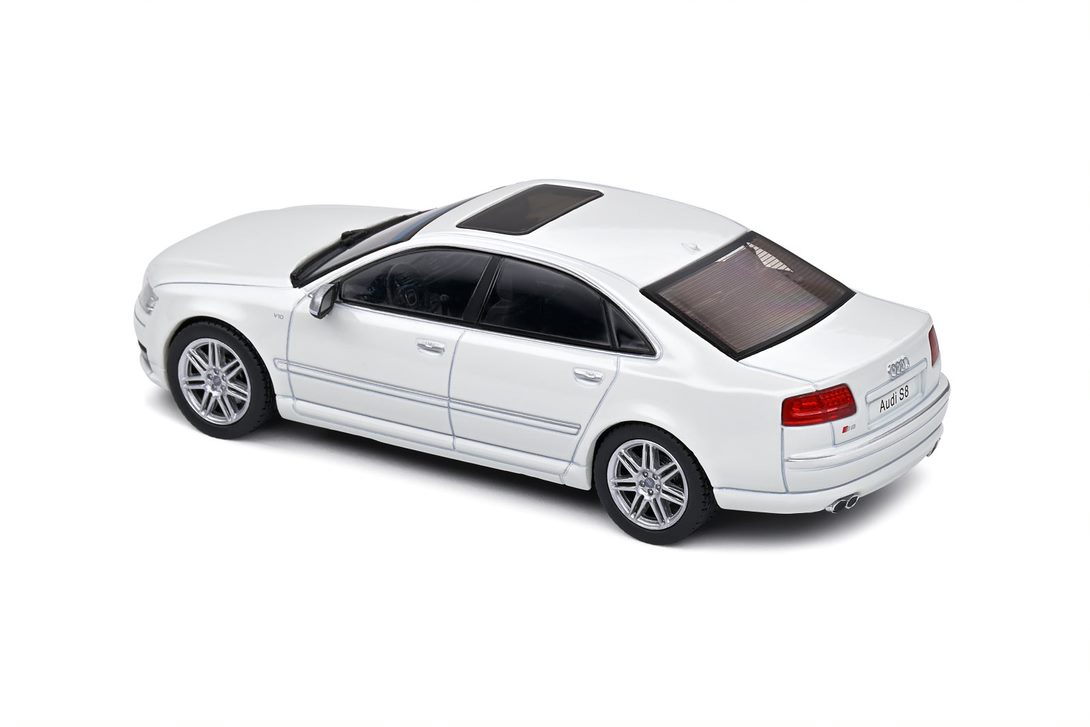 AUDI S8 (D3) WHITE - Slika 5