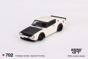 NISSAN SKYLINE KENMERI LIBERTY WALK WHITE 1973