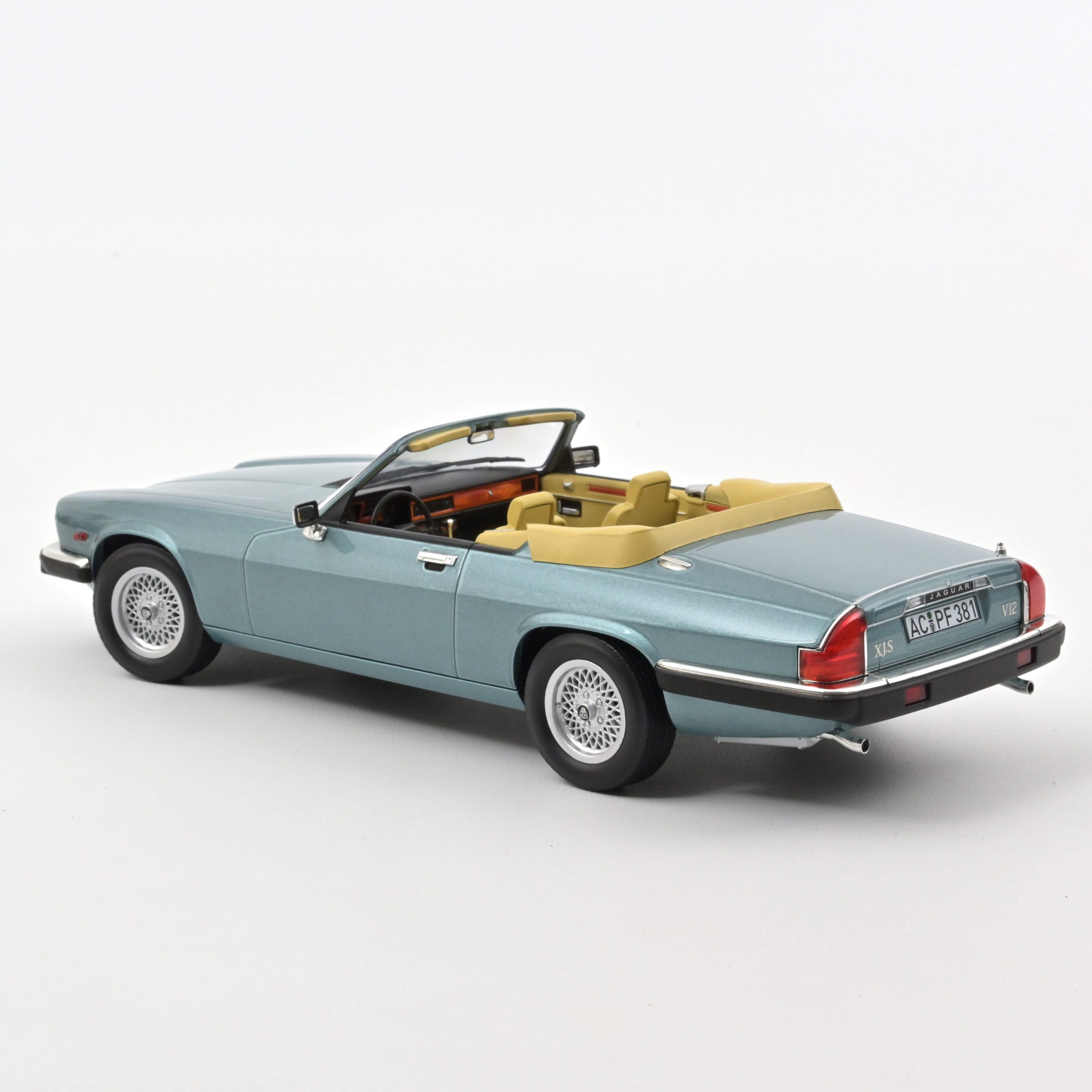 Jaguar XJ-S 5.3 H.E. Convertible 1988 Light Blue - Slika 3