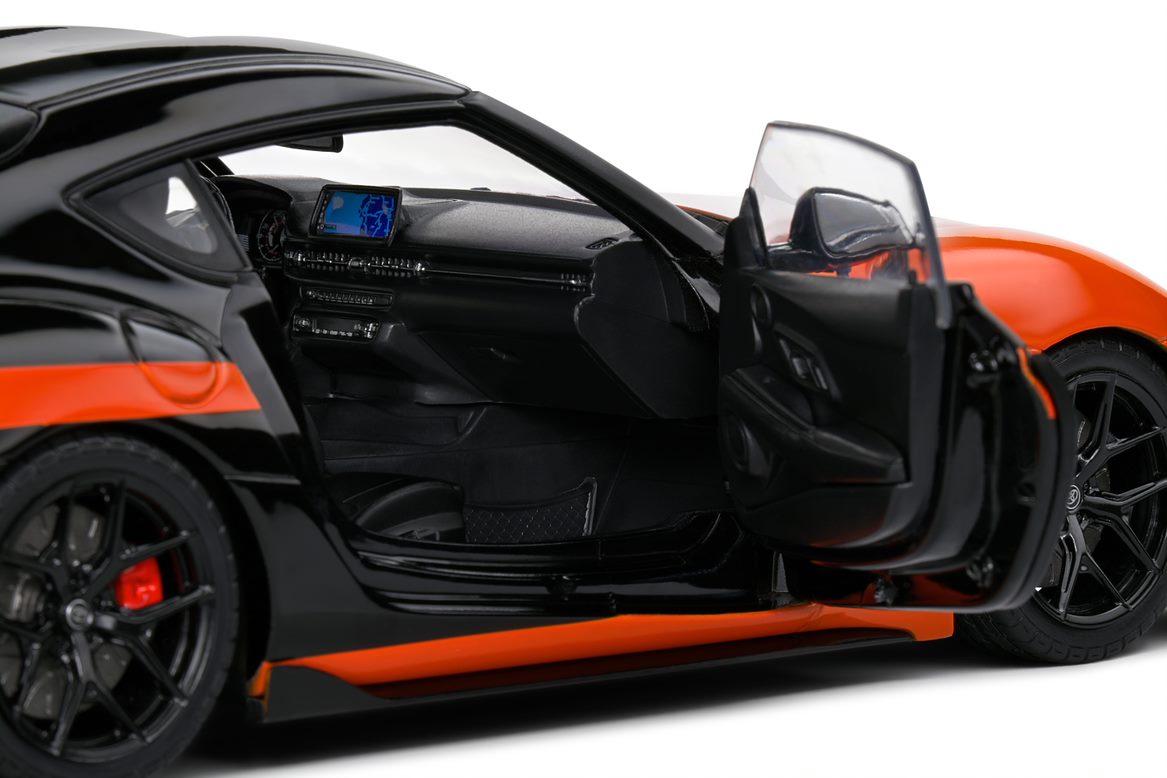 TOYOTA GR SUPRA ORANGE 2024 - Slika 4