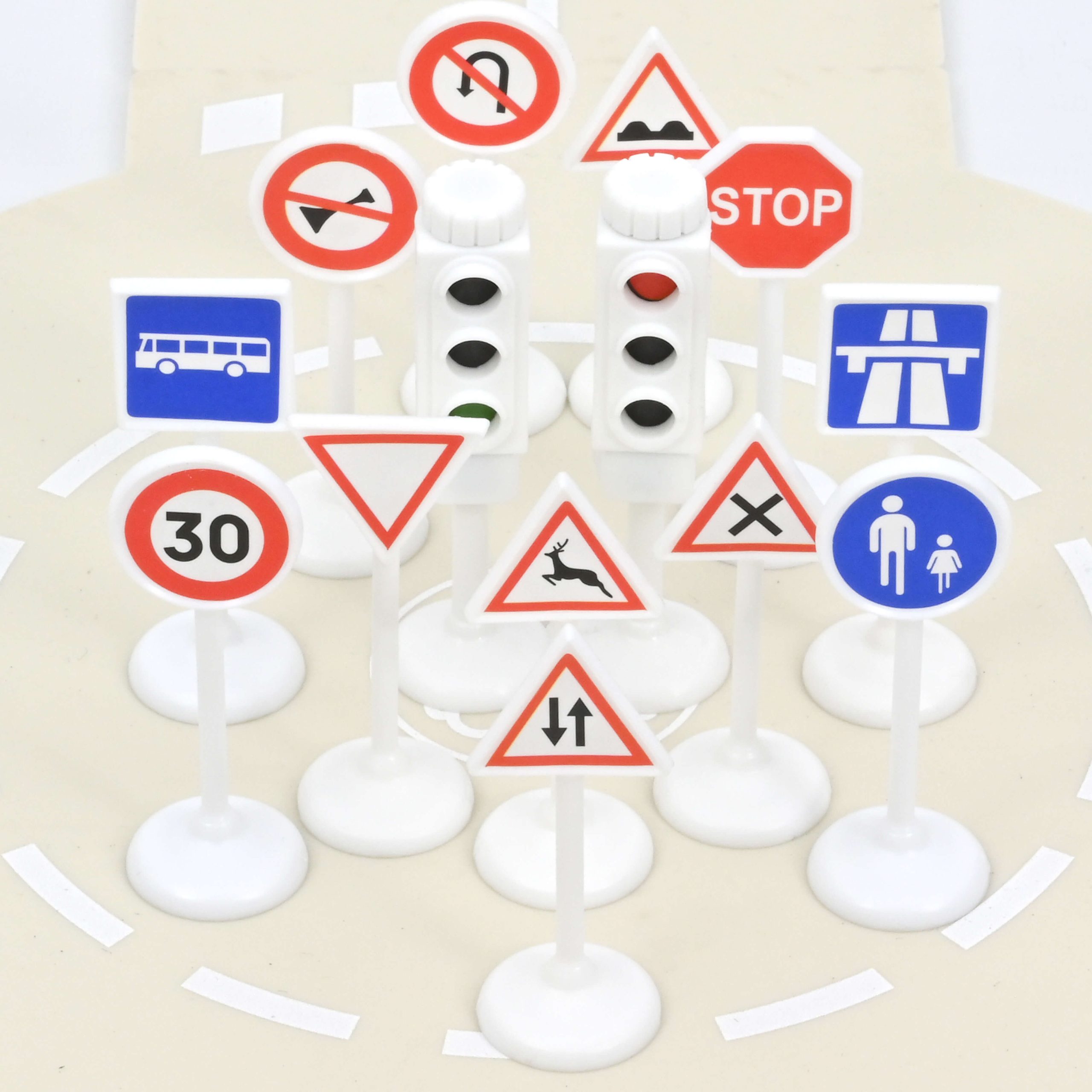Traffic signs 1:64