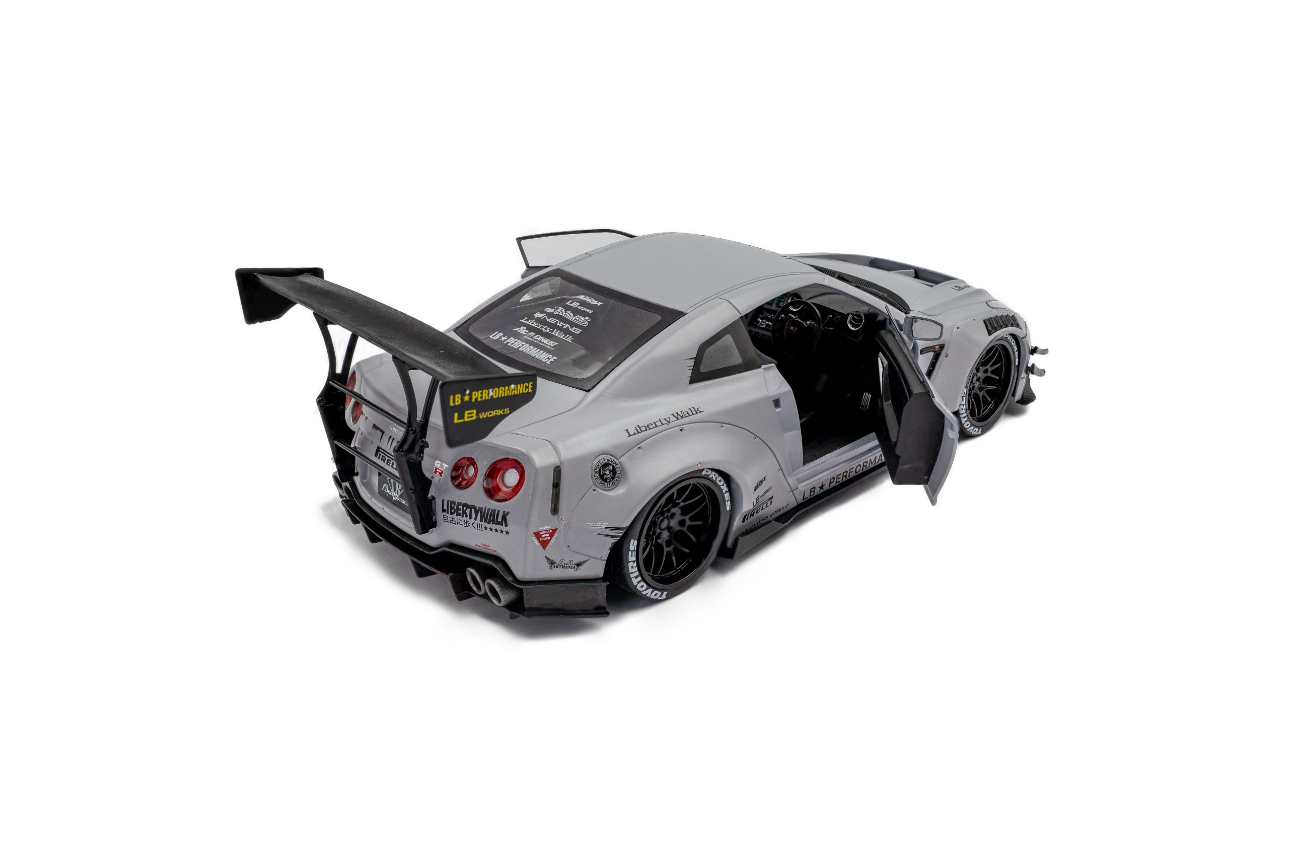 NISSAN GT-R (R35) W/ LIBERTY WALK BODY KIT 2.0 FIGHTER LIVERY 2018 - Slika 8