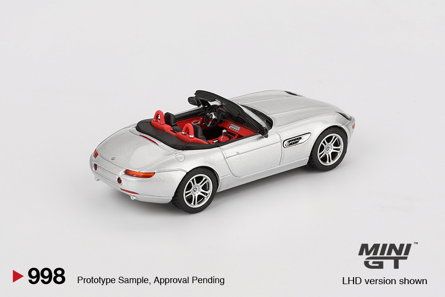 BMW Z8 TITANIUM SILVER 2003 - Slika 3