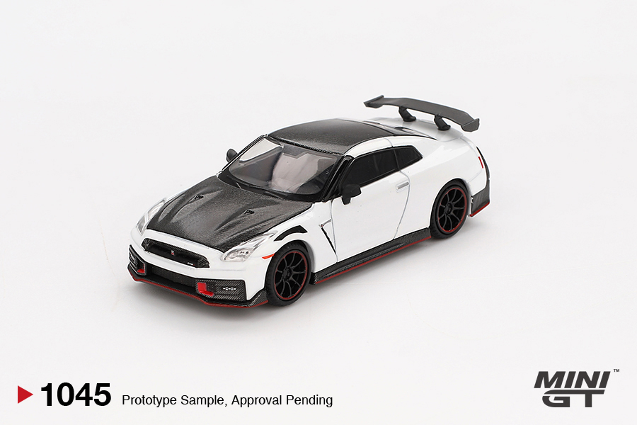 NISSAN GTR (35) NISMO BRILLIANT WHITE PEARL 2024