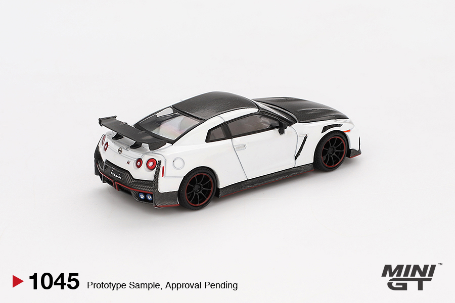 NISSAN GTR (35) NISMO BRILLIANT WHITE PEARL 2024 - Slika 3
