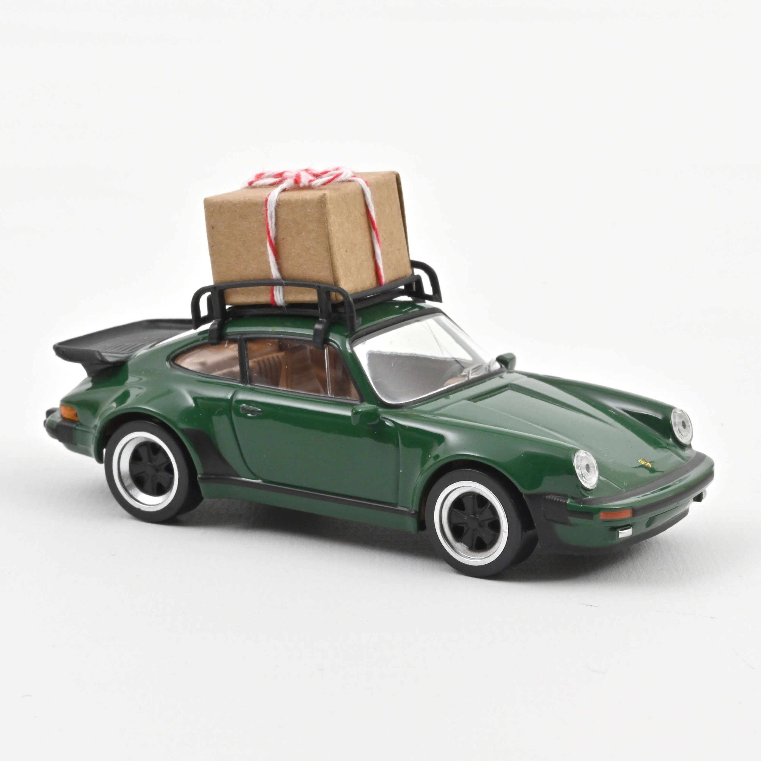 Porsche 911 Turbo 1978 Božićni model