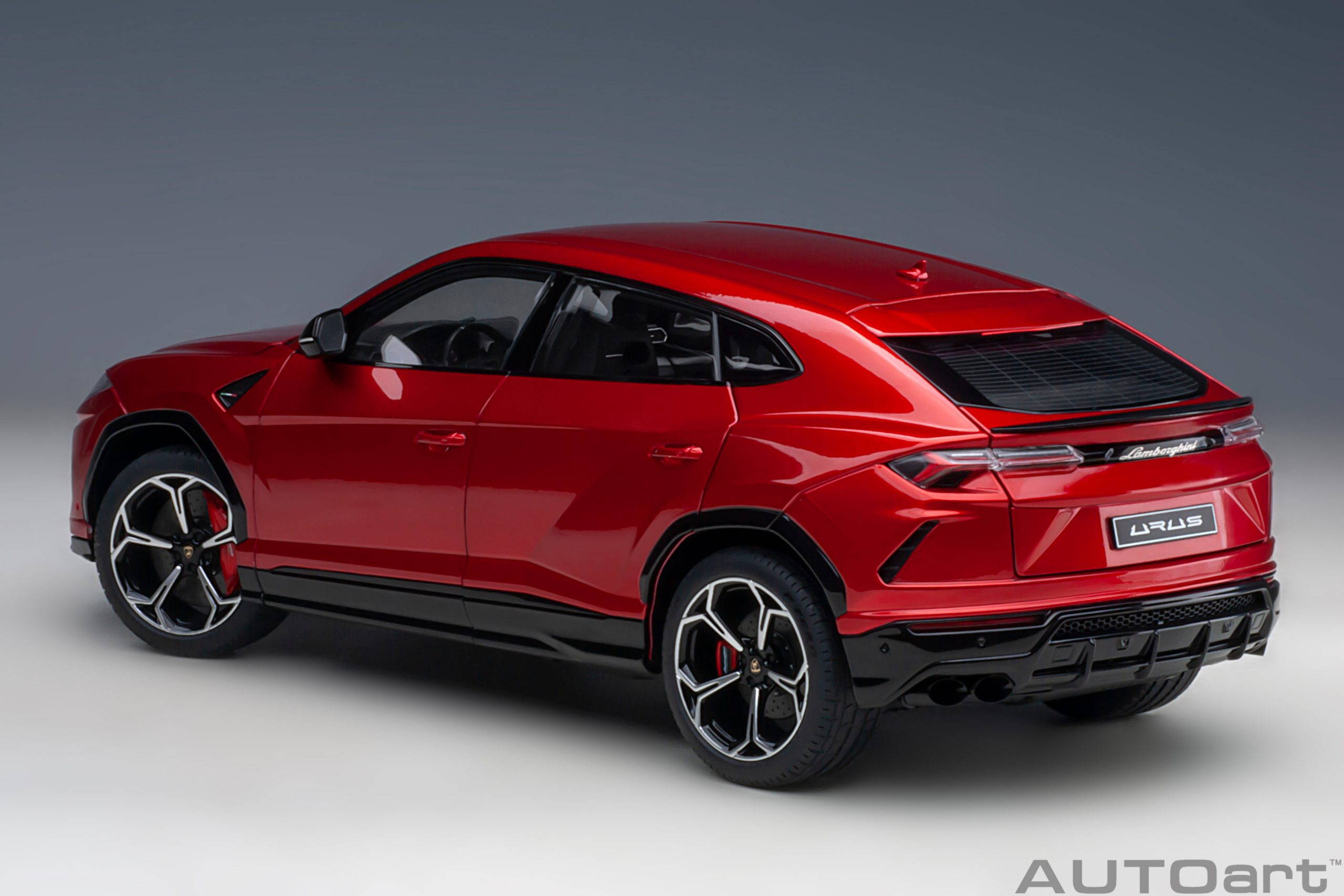 Lamborghini Urus (Rosso Efesto) - Slika 10
