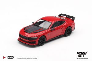 FORD MUSTANG DARK HORSE RACE RED 2025