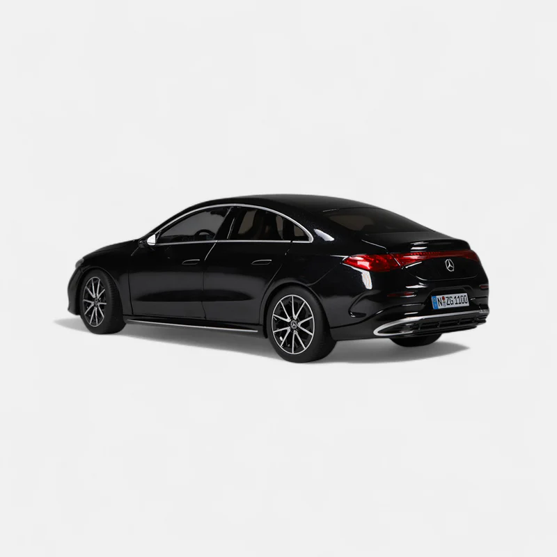 Mercedes-Benz CLA Coupé mit EQ-Technologie - kosmosschwarz - Slika 2