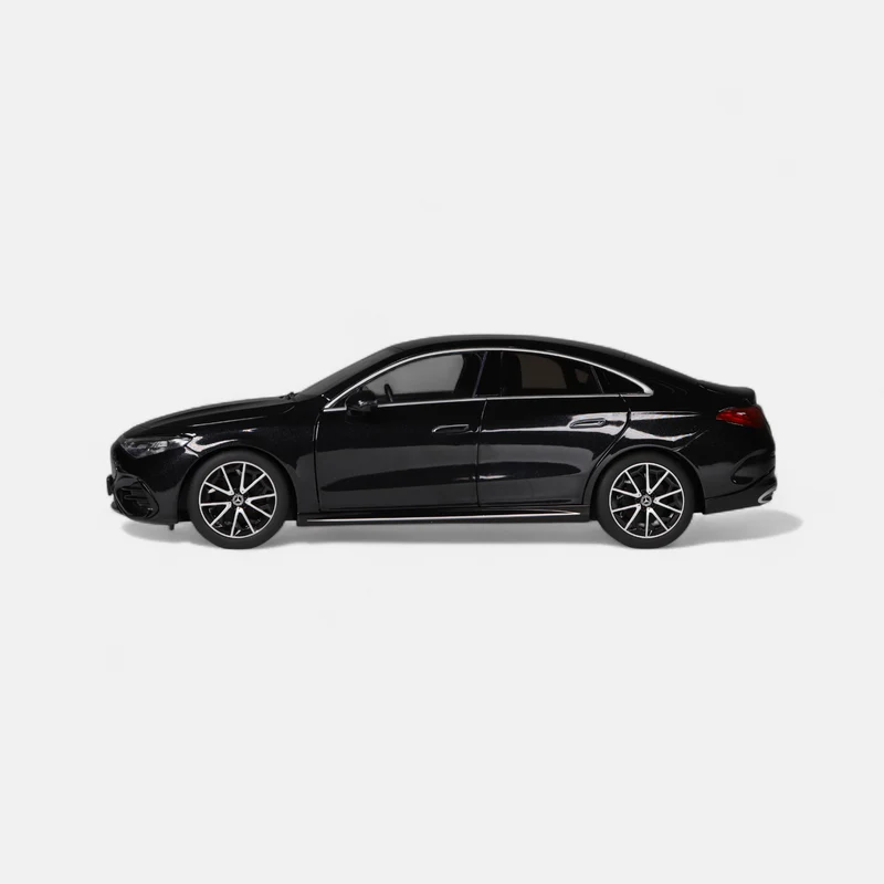 Mercedes-Benz CLA Coupé mit EQ-Technologie - kosmosschwarz - Slika 6