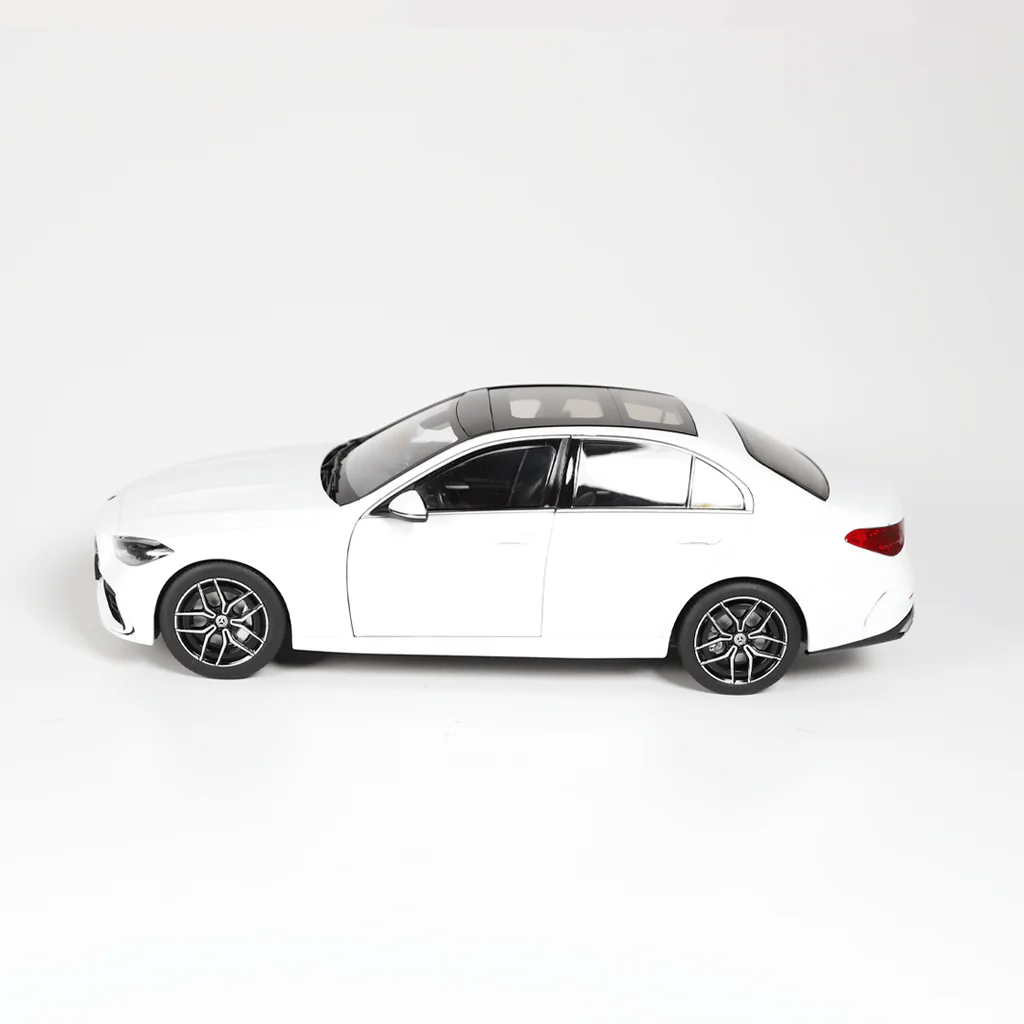 Mercedes-Benz C-Class W206 - Slika 3