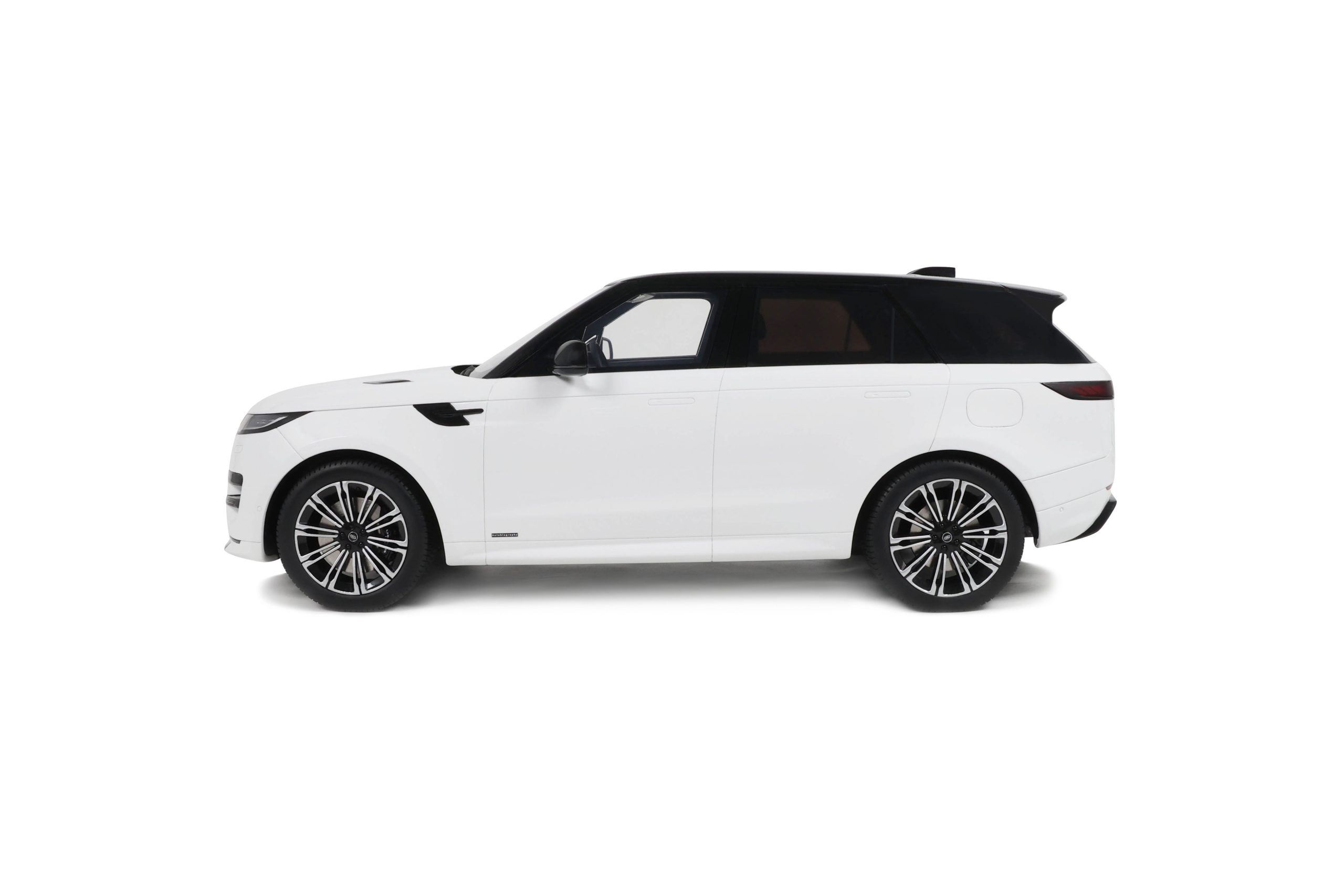 LAND ROVER SPORT P510E FUJI WHITE 2023 - Slika 8