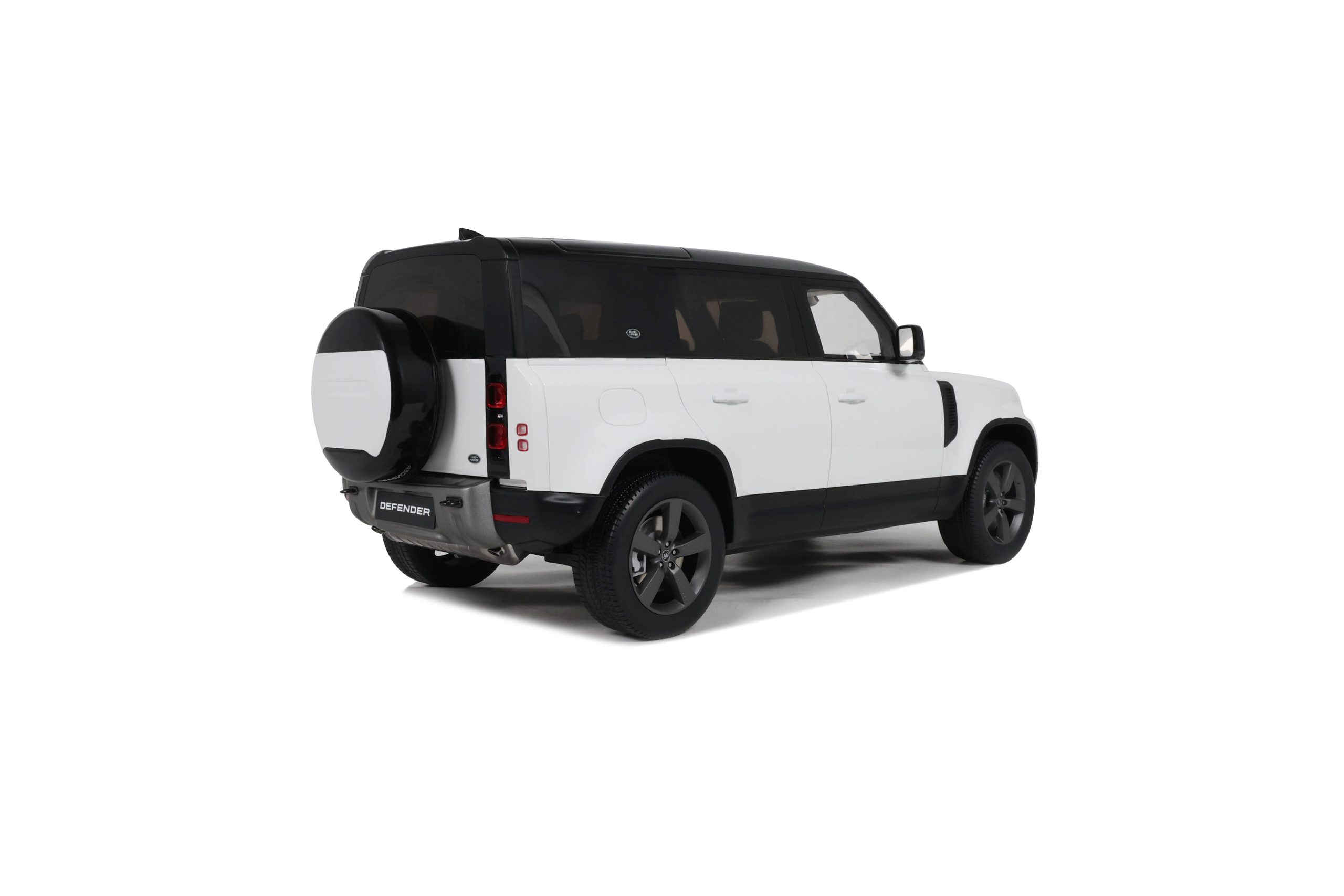 LAND ROVER DEFENDER 110 P400X FUJI WHITE 2021 - Slika 7